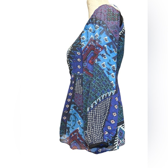 Nanette Lepore Playhouse 100% Silk Chiffon blouse Women’s Size 4 - Picture 2 of 6